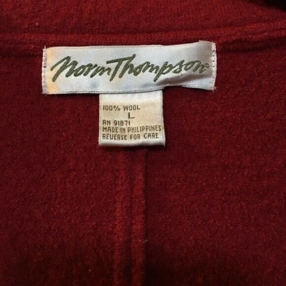 Norm Thompson christmas red